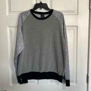 Enyce Sweatshirt Mens XL Gray, White & Black Geo Print Long Sleeve Sweater